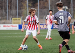 SC青少年队主场迎战Haching和Kickers